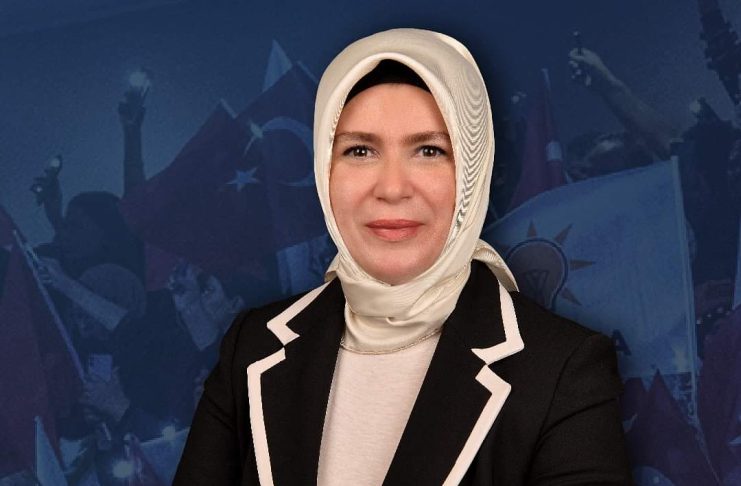 Yeni belediye başkanı Seda Oyar