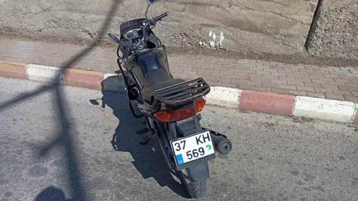 Tosya'da Motosiklet Kazası: Sürücü Ağır Yaralı